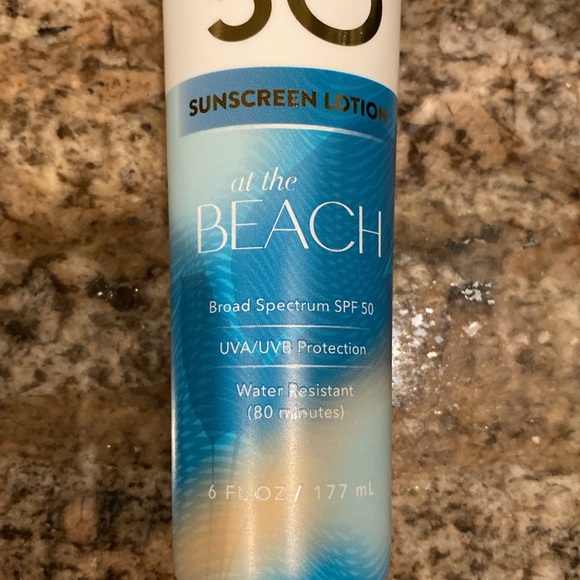 SPF 50 “At The Beach” Sunscreen Lotion by BBW, 6-fl oz / 177 mL, NEW w/ Tag - Picture 5 of 9